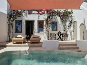 Exceptional Suite with Private Pool and Caldera View room in Andronis Luxury Suites