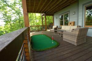 New Heights - Sweeping Mountain Views Await