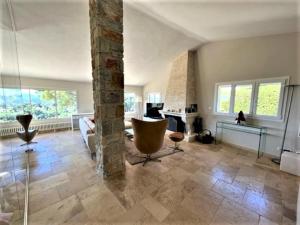 Villas Charming Villa with stunning sea views : Villa