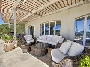 Charming Villa with stunning sea views