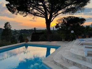 Villas Charming Villa with stunning sea views : photos des chambres