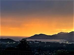 Charming Villa with stunning sea views