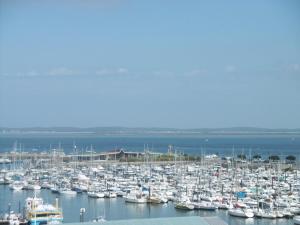 Studio rénové avec clim et wifi au port de lAiguillon pour 2 - FR-1-474-214