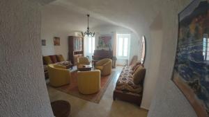 Appartement Spacieux Vue Montagne- Parking gratuit- Proche ÎLE ROUSSE