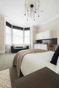 Home from Home - Derby - FREE Parking, Great for Groups - Hosted by Stay Host Save