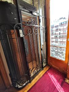 Appartements Haussmann-style flat with Montmartre view : photos des chambres