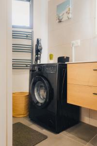 Maisons de vacances 36 2 l air marin Penthouse Netflix Clim Free park Navette Grands Buffets Acces direct autoroute et plages : photos des chambres