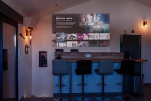 Maisons de vacances 36 2 l air marin Penthouse Netflix Clim Free park Navette Grands Buffets Acces direct autoroute et plages : photos des chambres