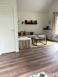 Håkansgården, beautiful views in the middle of Österlen