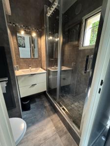 Appartements Maisonette avec piscine commune : photos des chambres