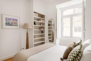 Lisbon 1BR Downtown Apartment at São Mamede