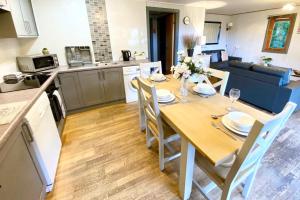 Beech Lodge 2 Hot Tub