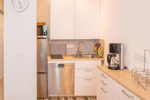 Panoramic Apartment SoleLago