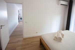 Modern Condo with AC and Private Balcony - Go4Portugal