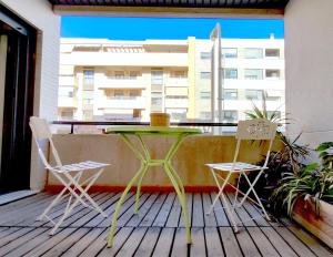 Sacaba Beach Apartment with Free Parking and Swimming Pool