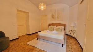 Cozy Colosseum 2BR-2BA Family Home