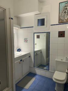 Appartements F1 bis 3 etoiles plein centre avec parking : photos des chambres