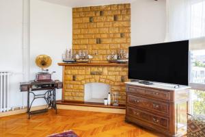 Spacious 4BR Home - Stunning Bosphorus Views! #390