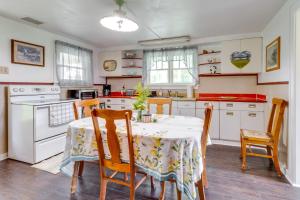 Chucker Chalet - Hunters Haven in Houtzdale!