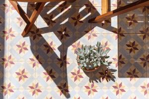 Garden of Eden - 2 bdrs, elevator, AC and terrace