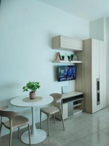 The Catalina at The Beacon Makati