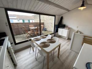 Maisons de vacances La Maison des Bergeronnettes pour 4 personnes : photos des chambres