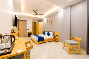 Hotel Zesty Palace