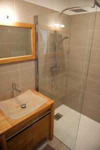 Magnifique villa avec piscine chauffée, vue mer et montage