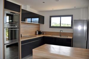 Villas Magnifique villa avec piscine chauffee, vue mer et montage : photos des chambres