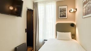 Standard Room - 1 Single Bed room in Campanile Paris 15 - Tour Eiffel