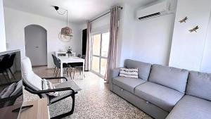 Apartamento Sol y Arena con vista al mar y piscina