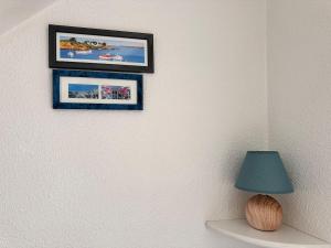 Maisons de vacances Ty Foc - Maisonnette en bord de mer - Jardin & Tennis : photos des chambres
