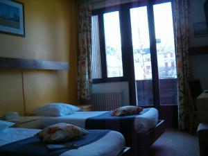 Hotels Le Grand Hotel de Besse : Chambre Lits Jumeaux avec Balcon