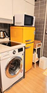 Hongdae -홍대 Yellow Stay Guest House 3rooms