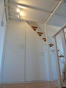 La casita azul entre playas y montañas