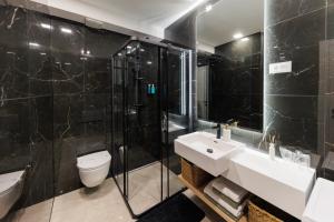 Latitude 44 Apartment