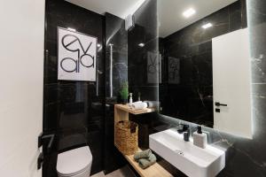Latitude 44 Apartment