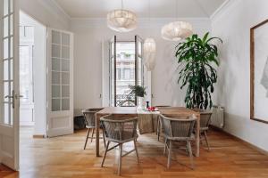 Vico - 4 bedrooms and office in Eixample Dreta