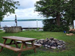Balsam Lake - 3-Bedroom Cottage #4