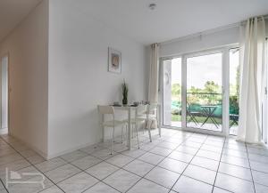 Voll ausgestattetes und möbliertes Apartment mit Einzelbetten - Küche - WLAN - Terrasse
