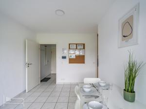 Voll ausgestattetes und möbliertes Apartment mit Einzelbetten - Küche - WLAN - Terrasse