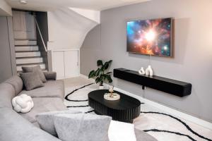 2BR Travelers Favorite Modern