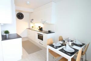 Spacious Apartment for 4