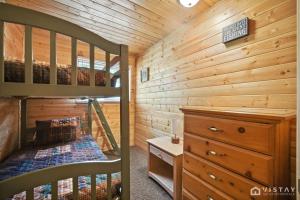Stunning Log Cabin Close to Panguitch Lake