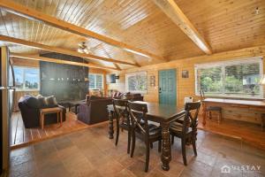 Stunning Log Cabin Close to Panguitch Lake