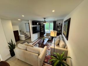 Casa familiar para estrenar! 10 mins de la playa