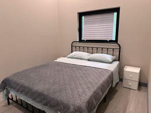 3-bedroom Lakefront Villa #10