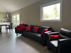 3-bedroom Villa in Lakefield #12