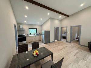 3-bedroom Lakefront Villa #2