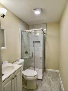 Private Room "Apple" by UW